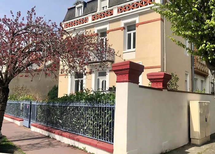 Lejlighed L'ecrin Sainte Cecile 1- Elegance, Espace Et Jardin Partage Vichy